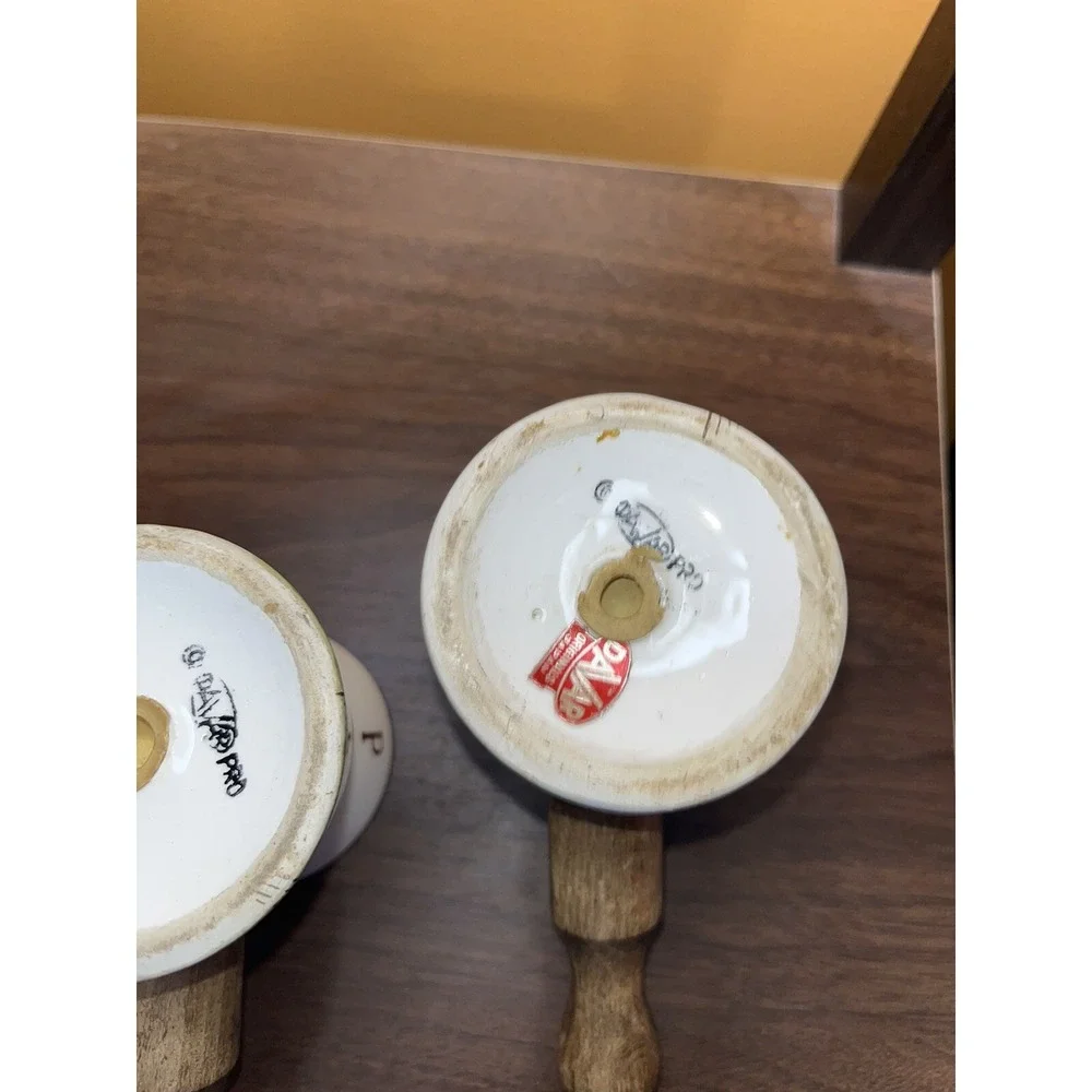 Davar Salt & Pepper Shakers ,Ceramic‎ ,made In Japan Wood Handles brass Vintage